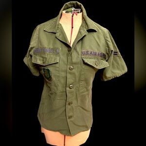 Vintage Air Force shirt. Sz Small